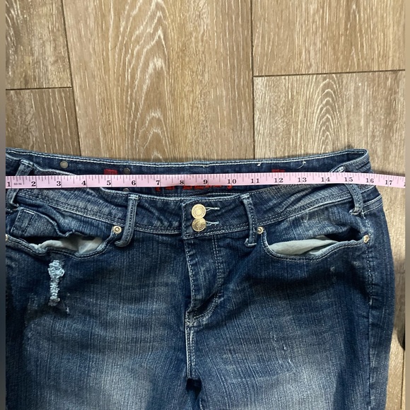 V-Blue Low Rise Distressed Flare Jeans Union Jack Pockets Size 11/12 - Picture 6 of 8